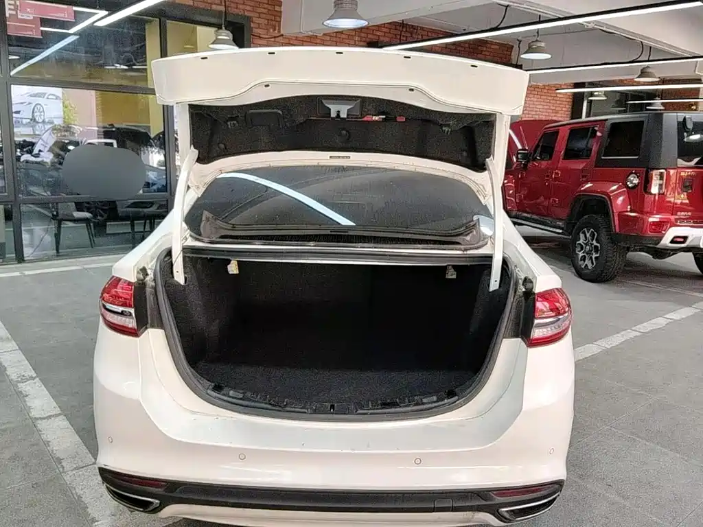 Ford Mondeo — миниатюра 20