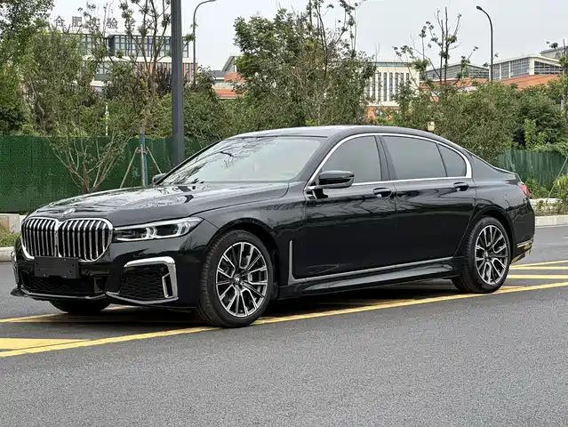 BMW 7 SERIES