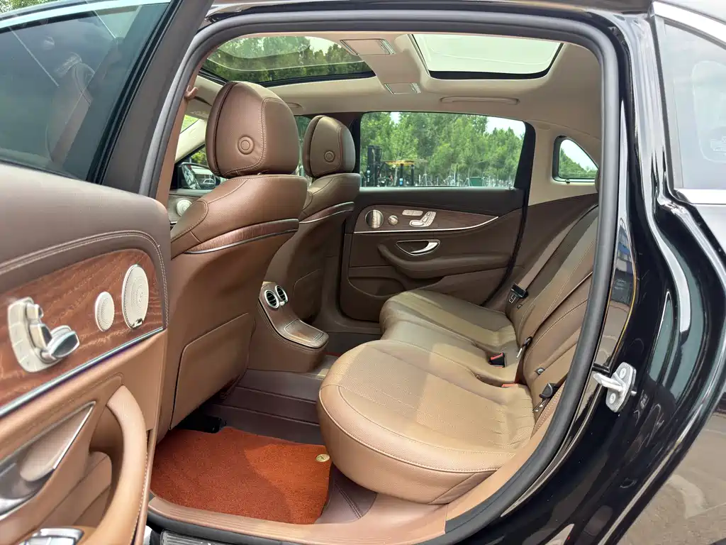 Mercedes-Benz E-Class E 2023 E 300 L Luxury