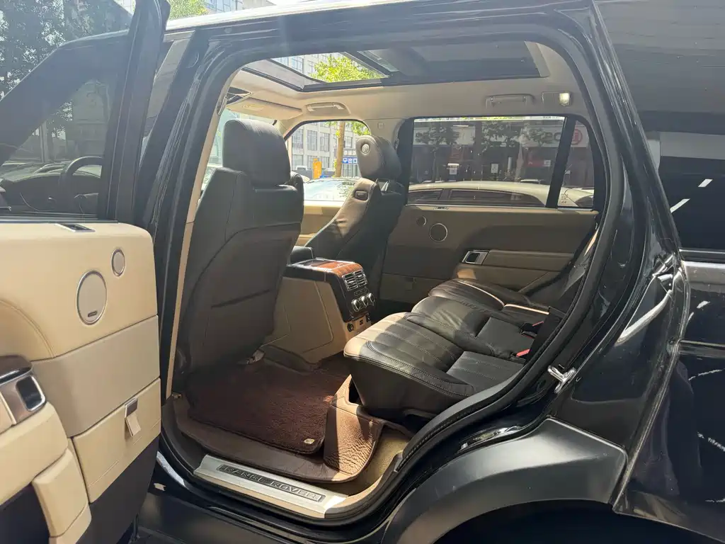 Land Rover Range Rover 2017 3.0 SC V6 Vogue Long Wheelbase