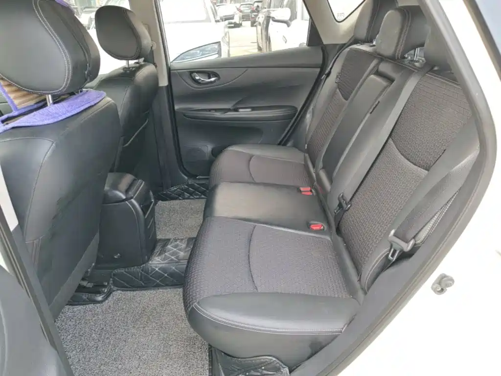 Nissan Tiida — миниатюра 17