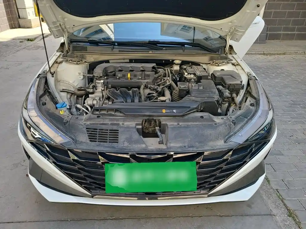 Hyundai Elantra — миниатюра 16