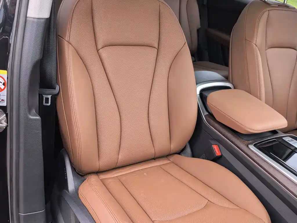 Audi Q7 — миниатюра 11