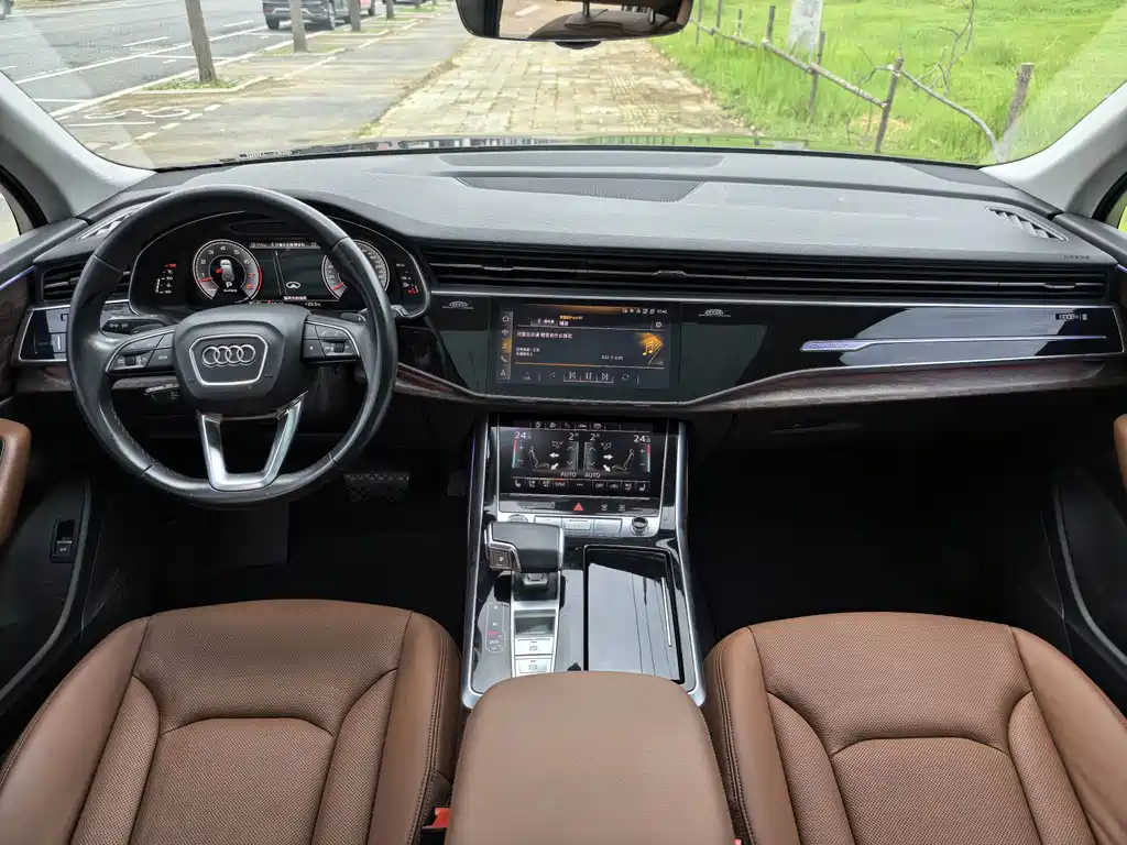 Audi Q7 — миниатюра 16