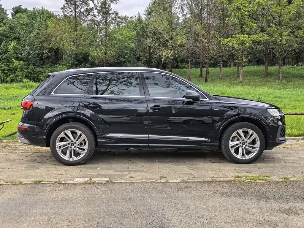 Audi Q7 — миниатюра 19