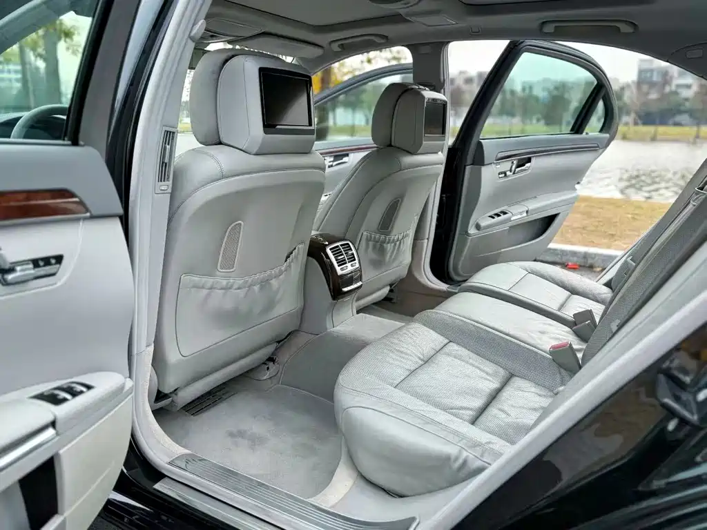 Mercedes-Benz S-Class — миниатюра 6