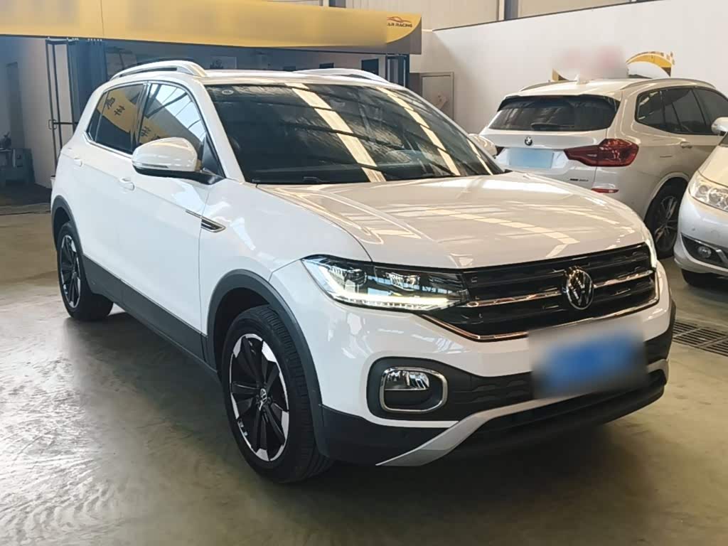 Volkswagen Tanying 1.5 л 2022 г. Белый, пробег 13799 км