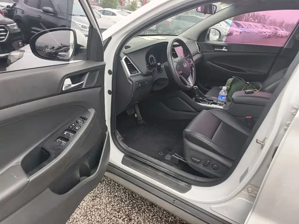 Hyundai Tucson — миниатюра 16