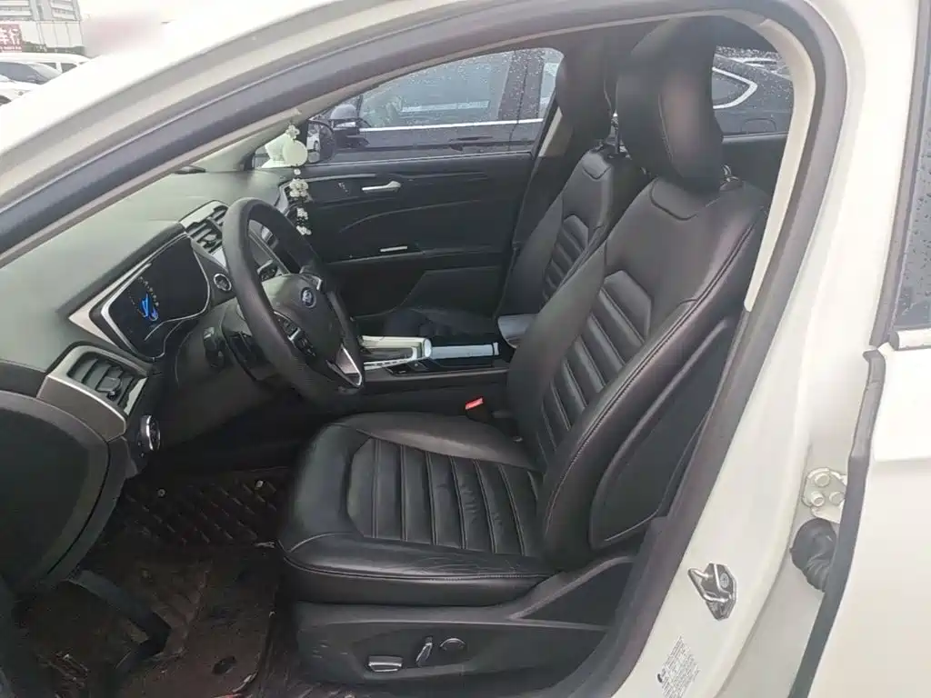 Ford Mondeo — миниатюра 15
