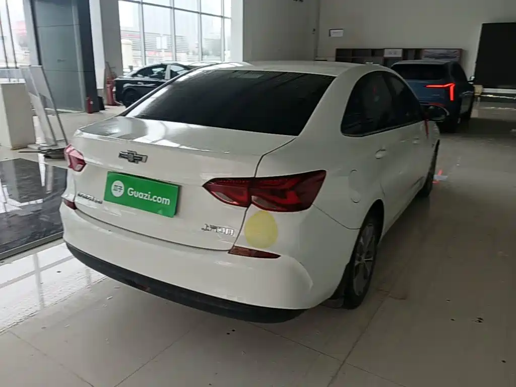 Chevrolet Monza — миниатюра 7