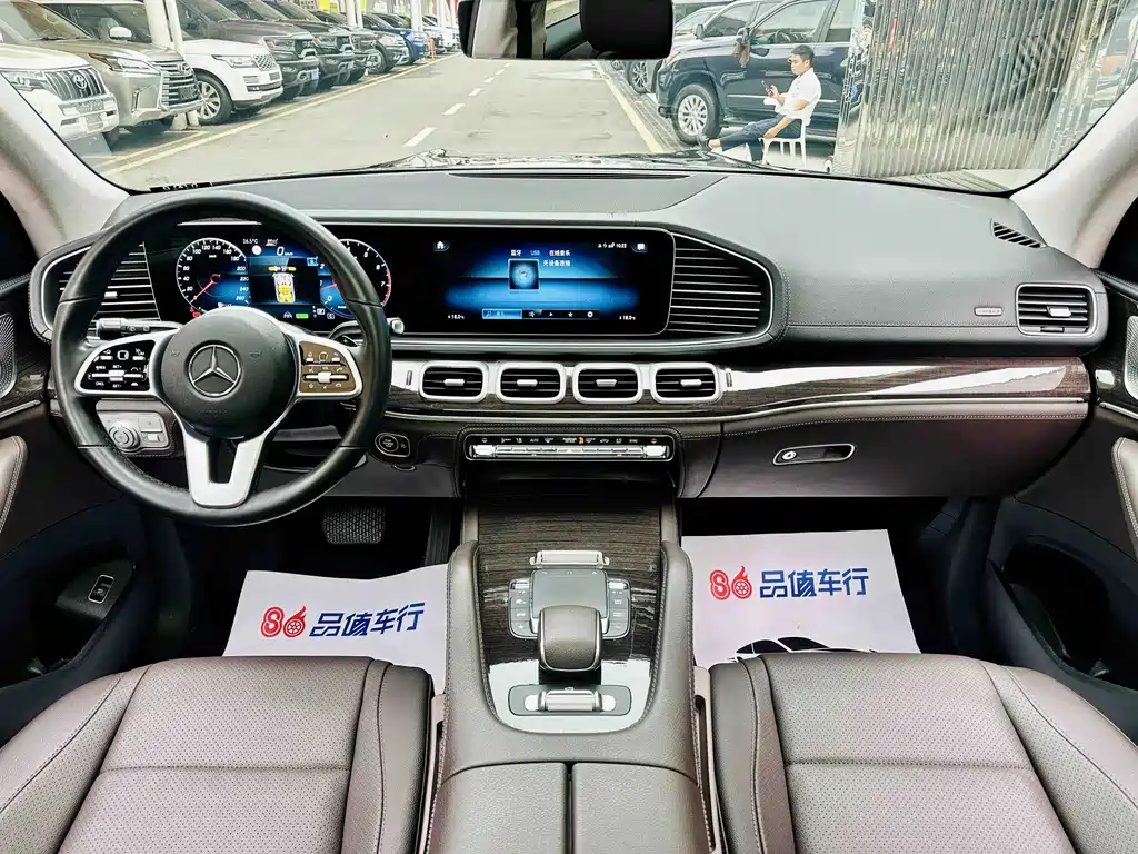 Mercedes-Benz GLS — миниатюра 8