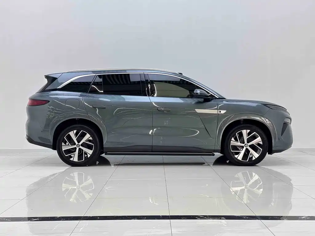 BYD Tang L L 2025 DM 200KM Flagship