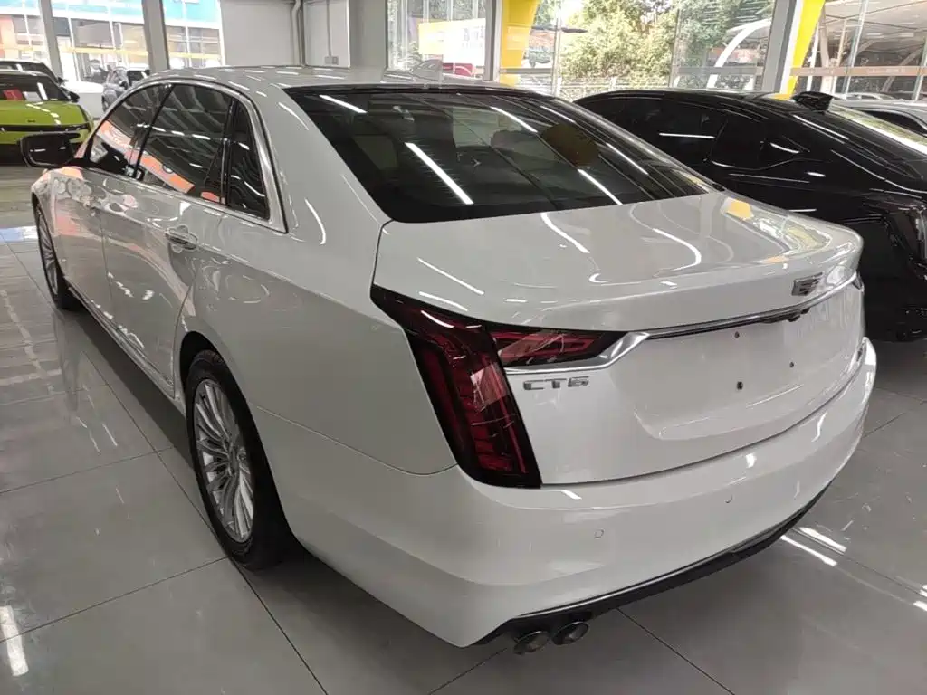 Cadillac CT6 — миниатюра 5