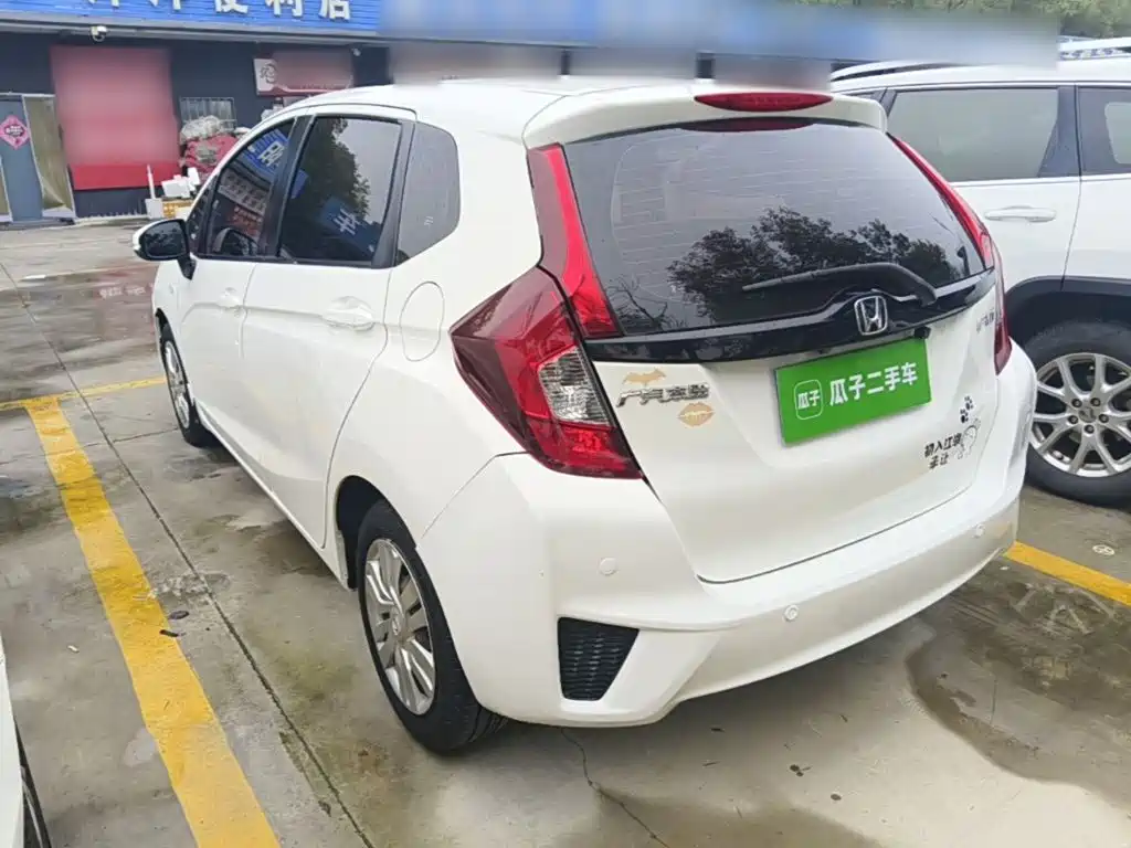 Honda Fit — миниатюра 5