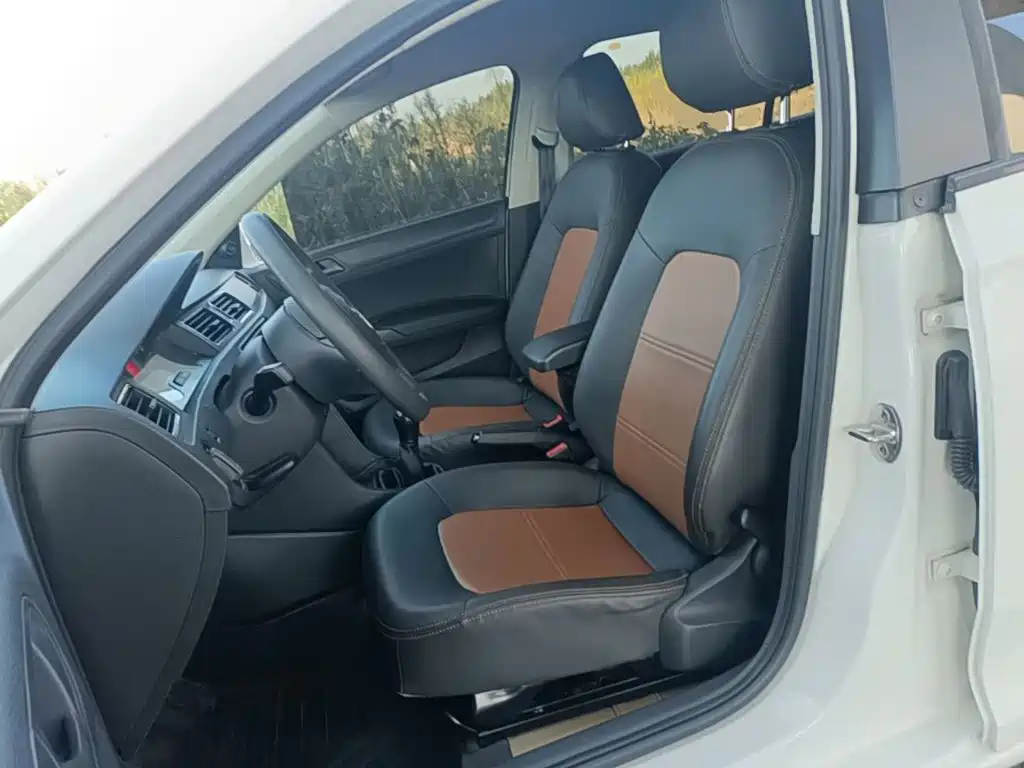 Volkswagen Santana — миниатюра 15