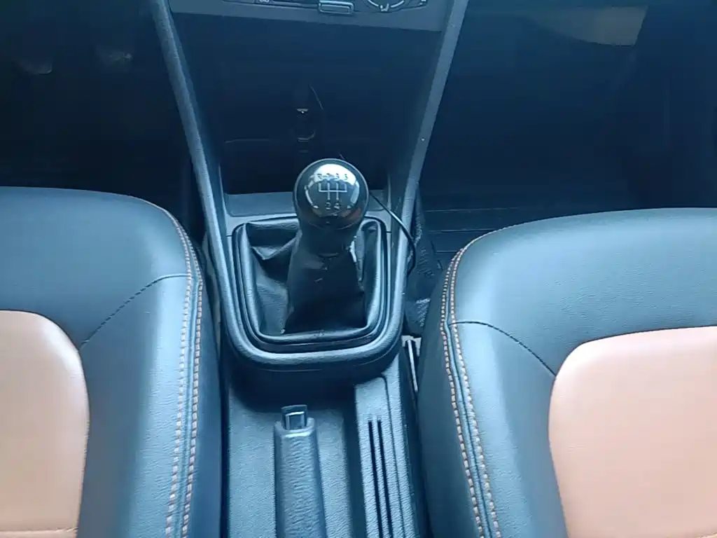 Volkswagen Santana — миниатюра 14