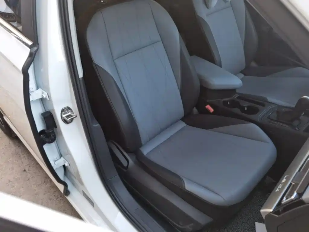 Volkswagen Lavida — миниатюра 25