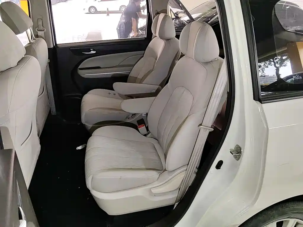 GAC Motor Trumpchi M6 — миниатюра 8