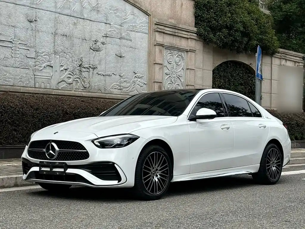 Mercedes-Benz C-Class — миниатюра 2