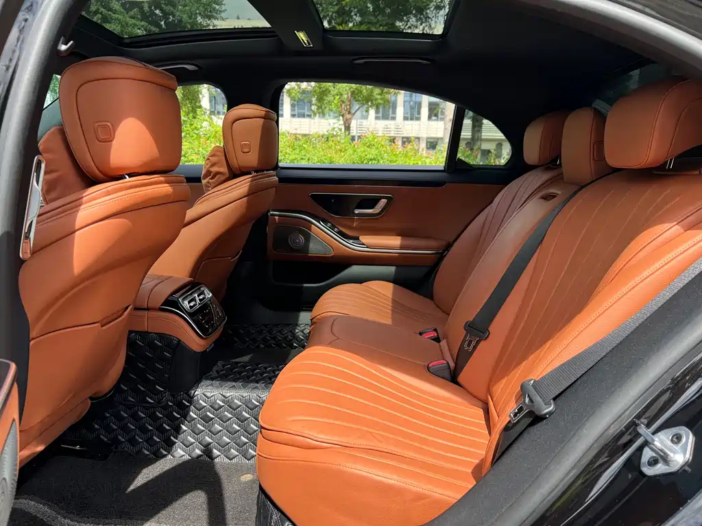 Mercedes-Benz S-Class — миниатюра 14