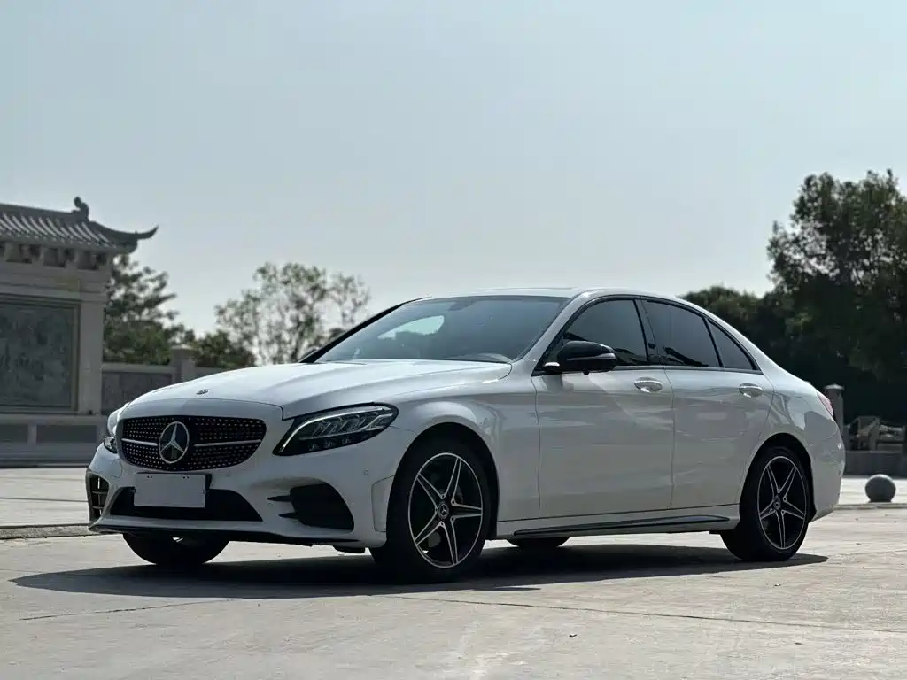 Mercedes-Benz C-Class — миниатюра 2
