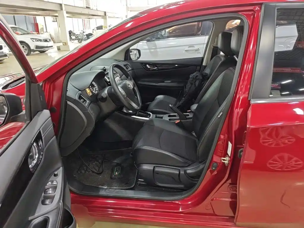 Nissan Tiida — миниатюра 15