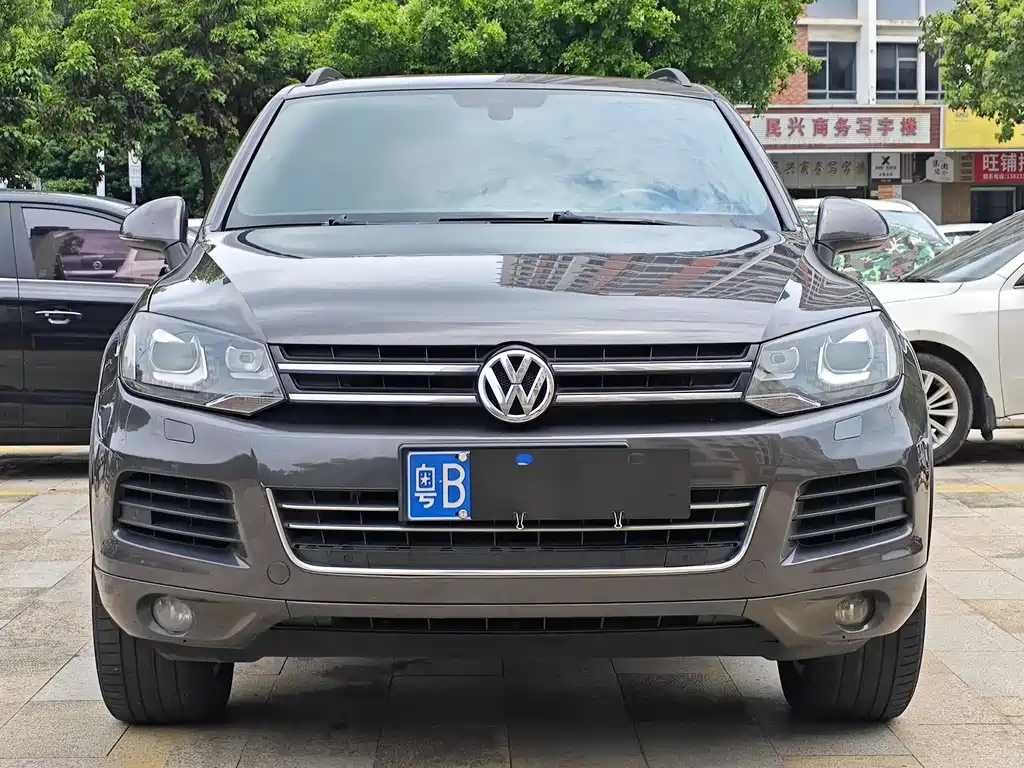 Volkswagen Touareg 2012 R-Line