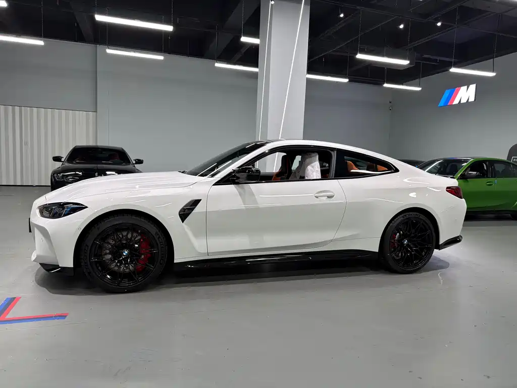 BMW M4 2024 M4 M xDrive