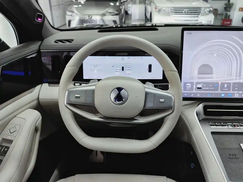Denza N8L 2025 Flagship