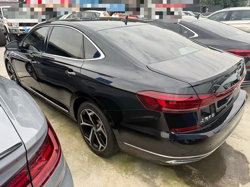 Volkswagen Passat — миниатюра 11