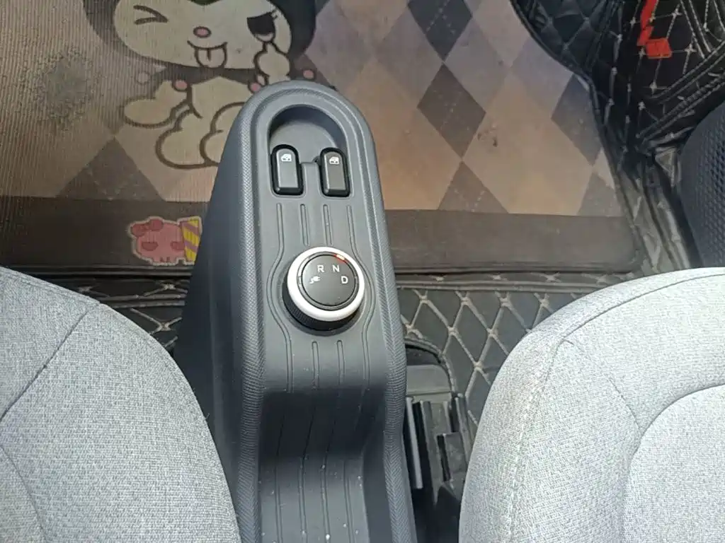 Wuling MINIEV — миниатюра 14
