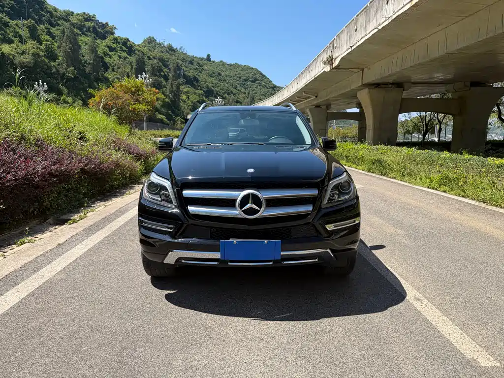 Mercedes-Benz GL-Class — миниатюра 9