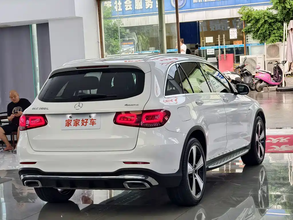 Mercedes-Benz GLC — миниатюра 16