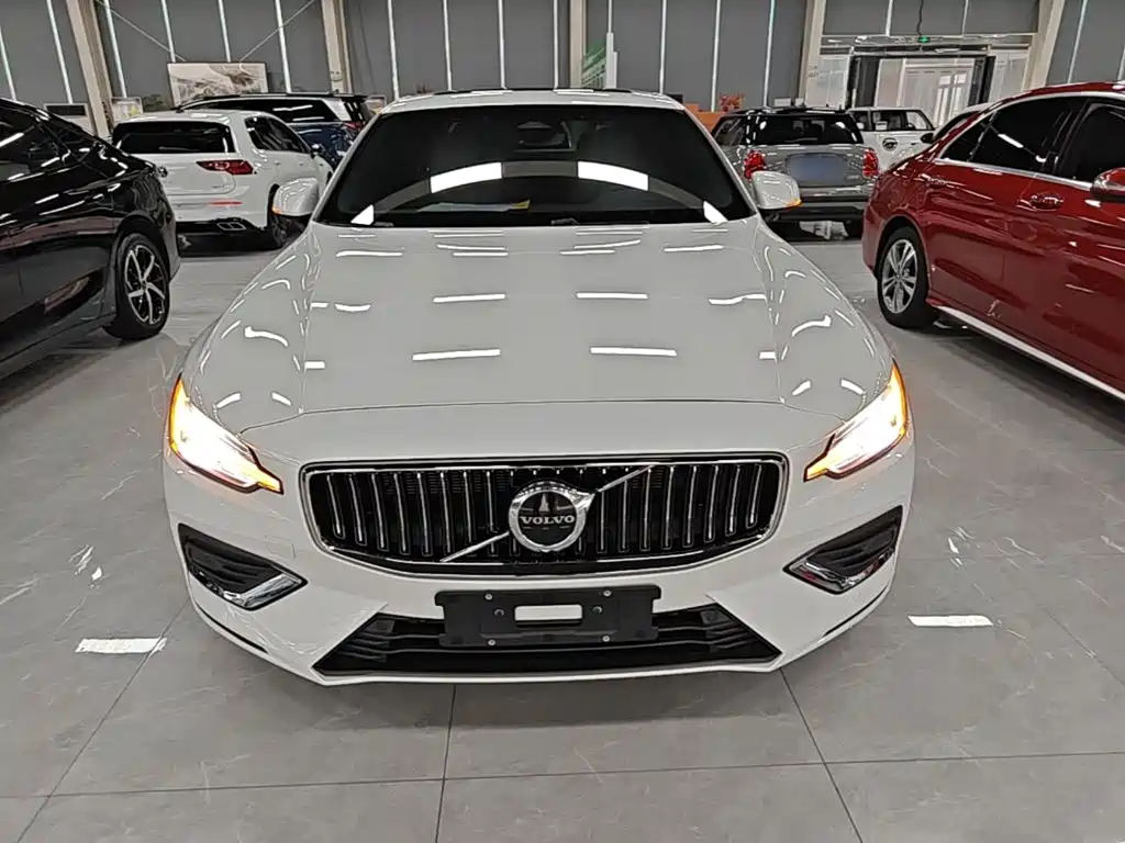 Volvo S60 — миниатюра 3