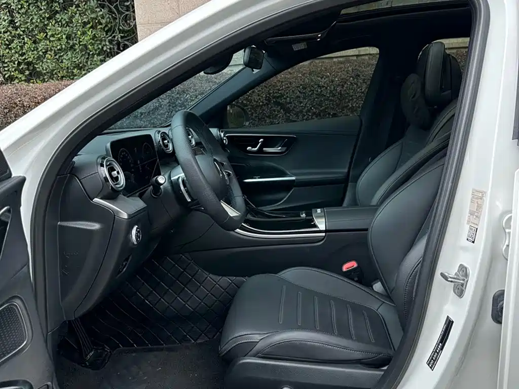 Mercedes-Benz C-Class — миниатюра 5