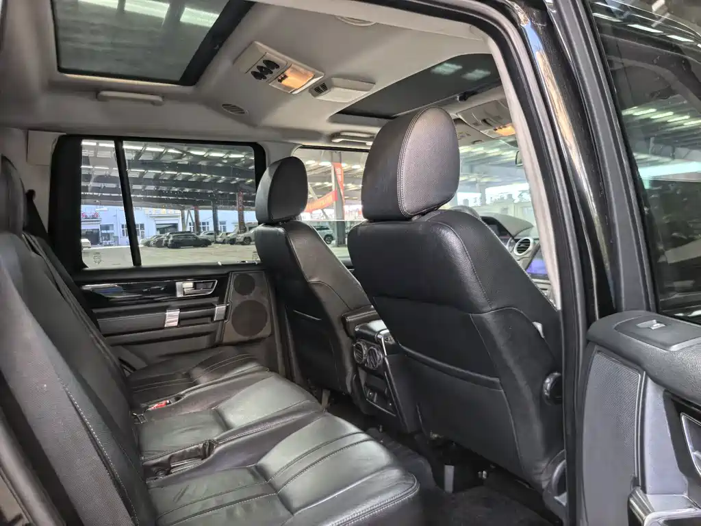 Land Rover Discovery — миниатюра 9