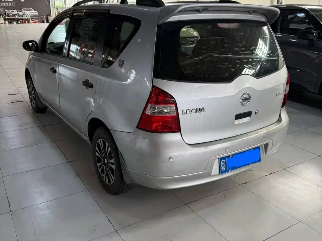 Nissan Livina — миниатюра 4