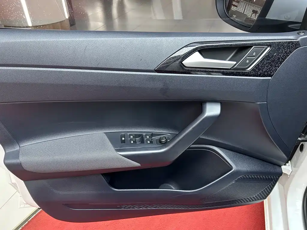Volkswagen Lavida — миниатюра 11