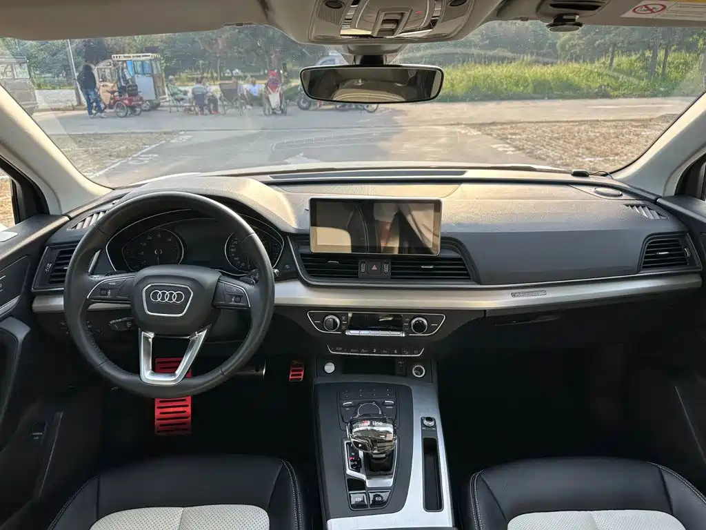 Audi Q5L — миниатюра 11