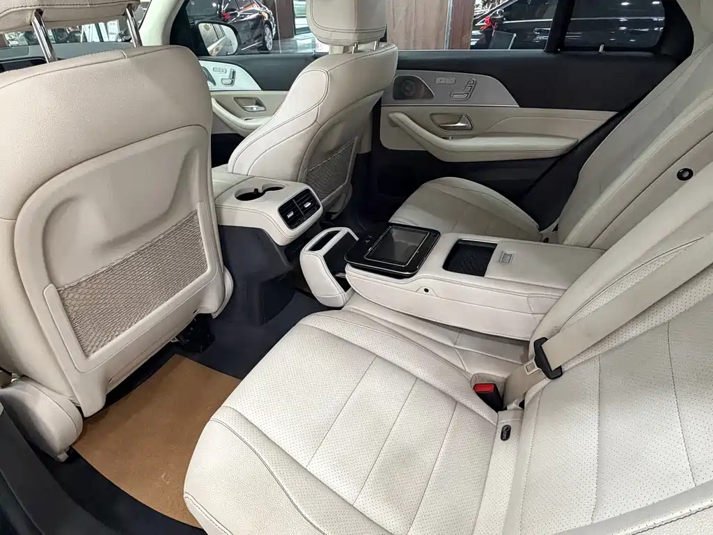 Mercedes-Benz GLE (Import) — миниатюра 12