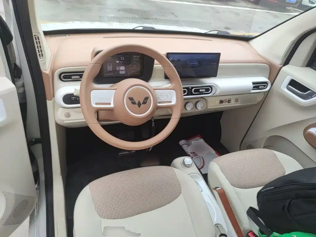 Wuling MINIEV — миниатюра 10