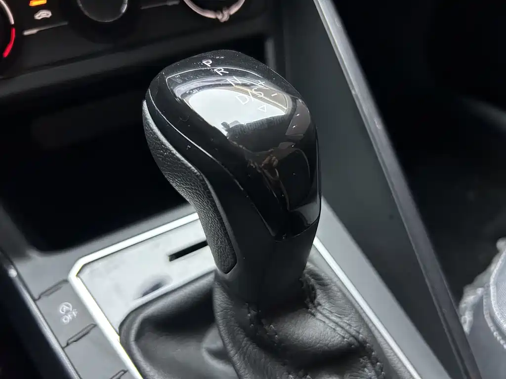 Volkswagen Lavida — миниатюра 26