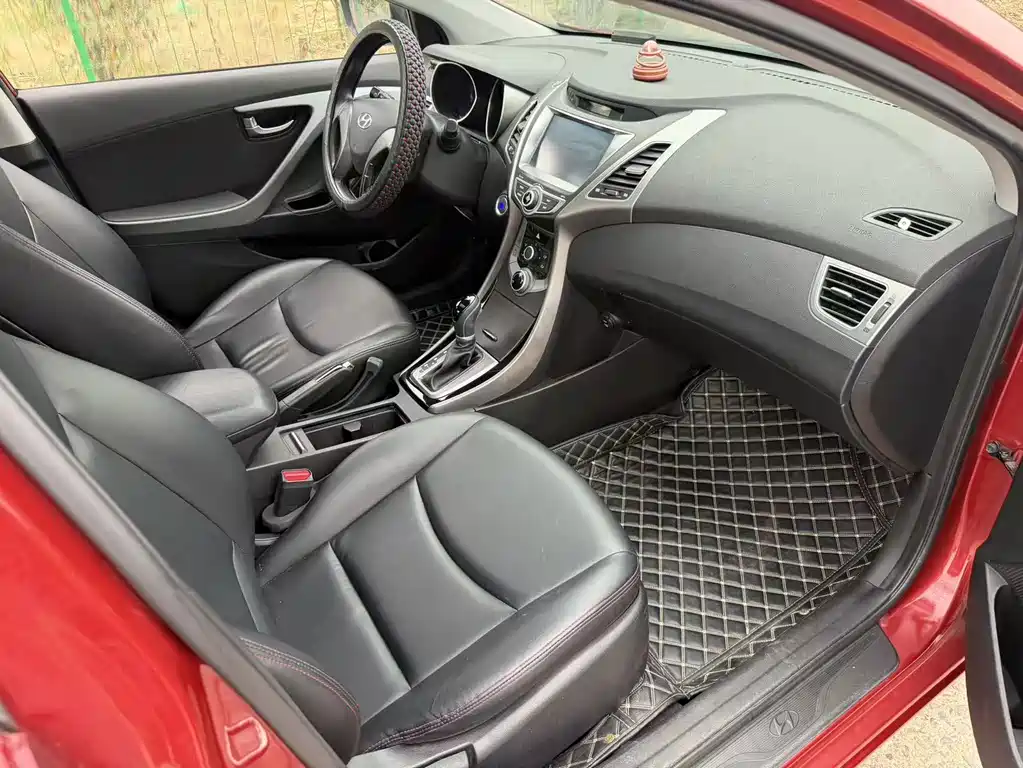 Hyundai Elantra Langdong — миниатюра 15
