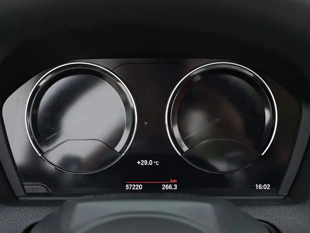 BMW 2 Series (Import) — миниатюра 7