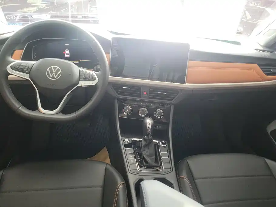 Volkswagen Bora — миниатюра 12