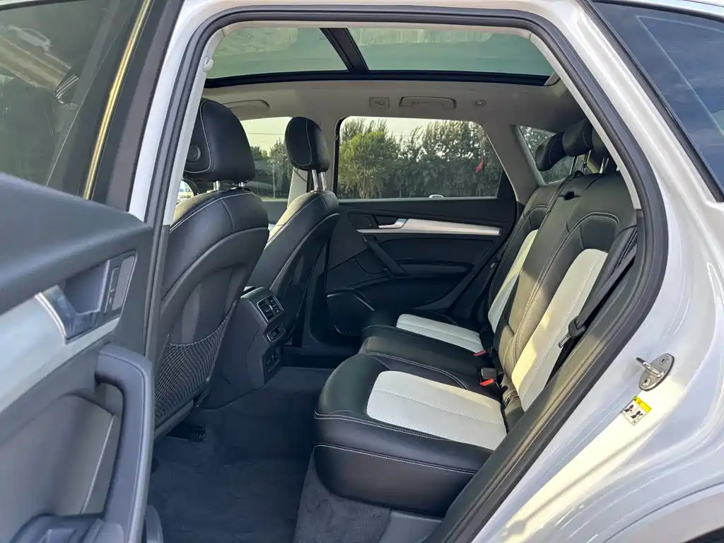 Audi Q5L — миниатюра 10
