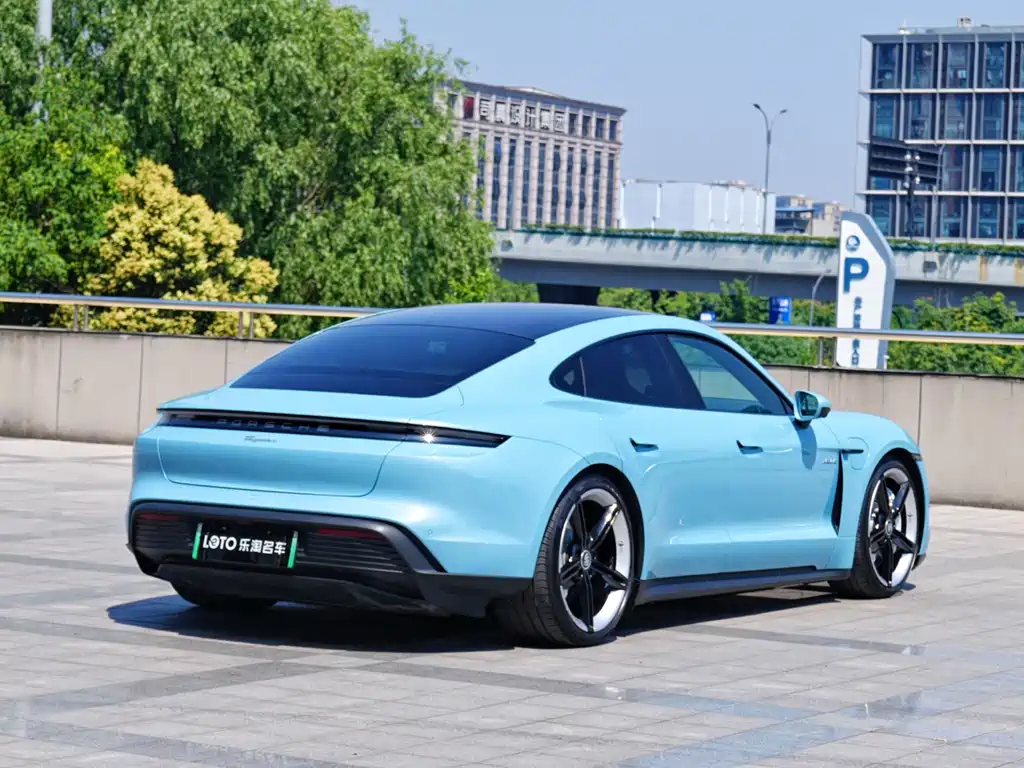 Porsche Taycan 2022 Taycan