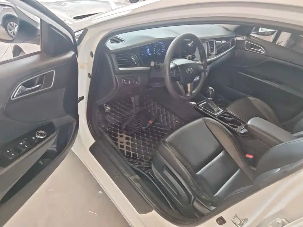 Hyundai Mistra — миниатюра 16