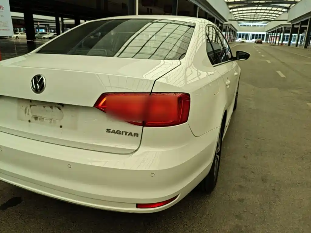 Volkswagen Sagitar — миниатюра 8