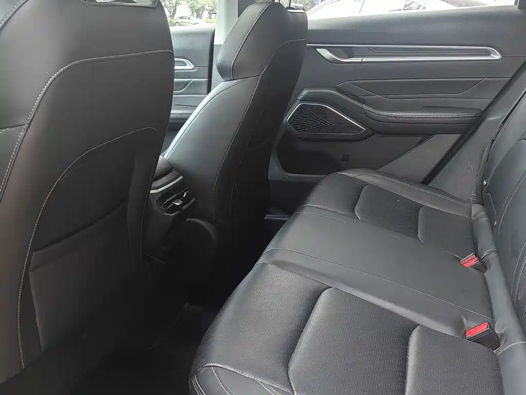 Geely Emgrand — миниатюра 12